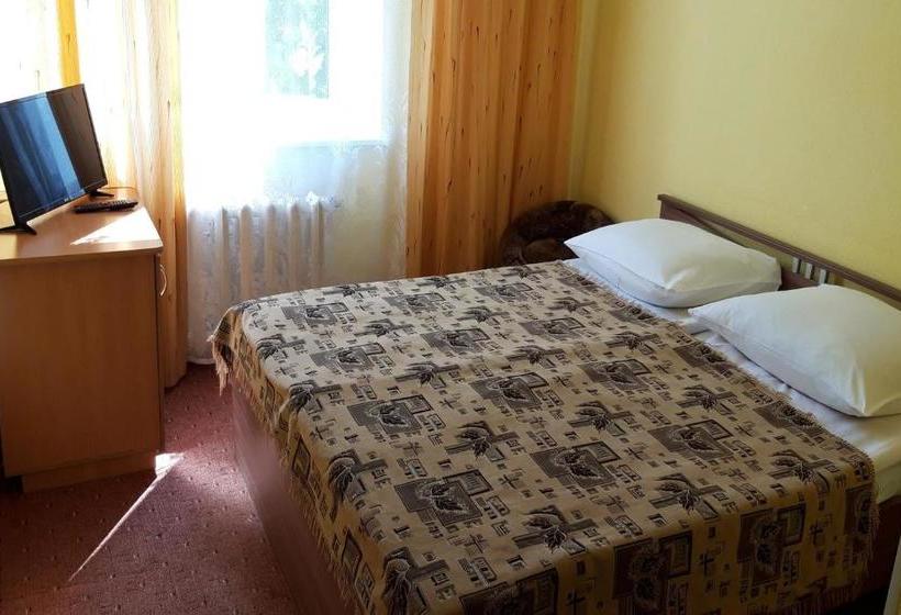 Hotel Oktyabrskaya