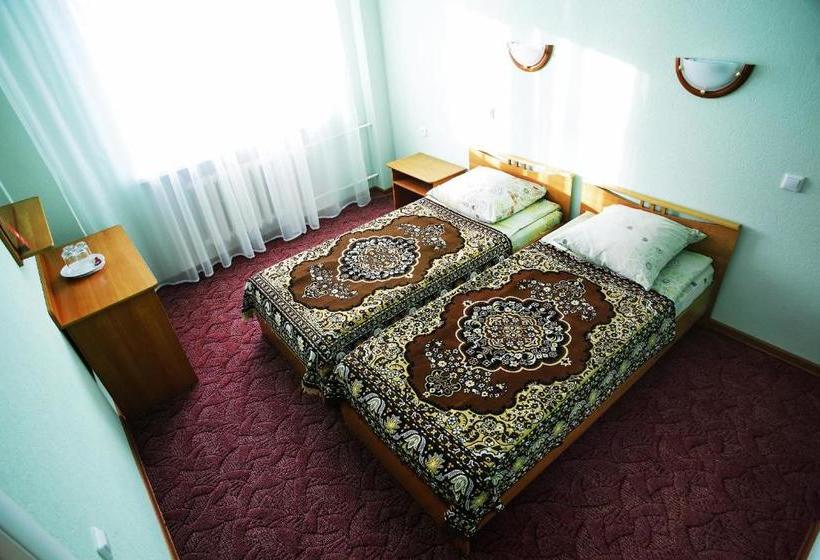 Hotel Oktyabrskaya