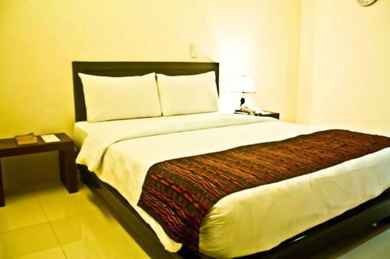 فندق Reddoorz Plus @ One Liberty  Kalayaan Avenue