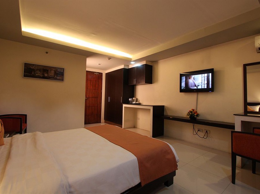 فندق Reddoorz Plus @ One Liberty  Kalayaan Avenue