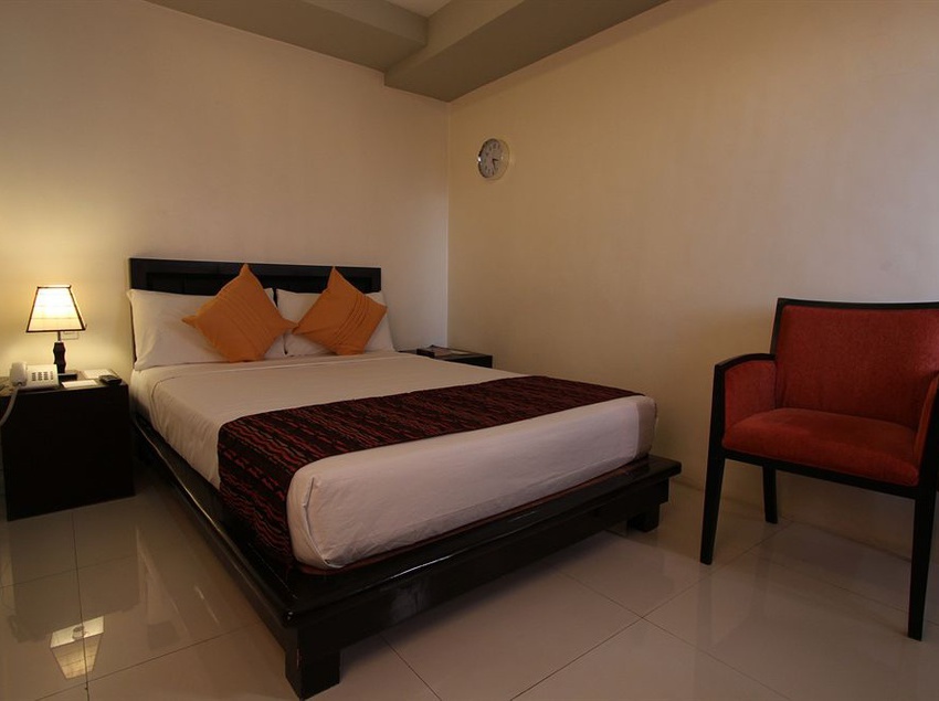 فندق Reddoorz Plus @ One Liberty  Kalayaan Avenue