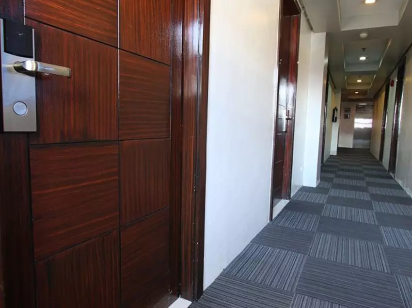 호텔 Reddoorz Plus @ One Liberty Kalayaan Avenue