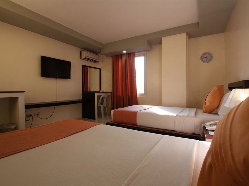 فندق Reddoorz Plus @ One Liberty  Kalayaan Avenue