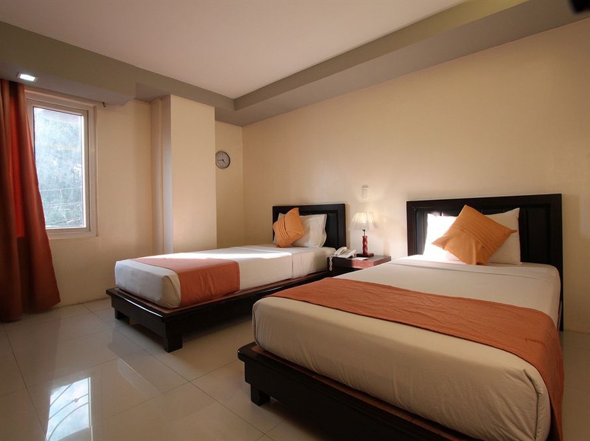 فندق Reddoorz Plus @ One Liberty  Kalayaan Avenue