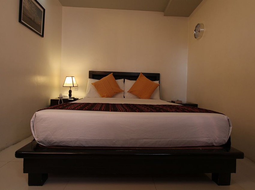 فندق Reddoorz Plus @ One Liberty  Kalayaan Avenue