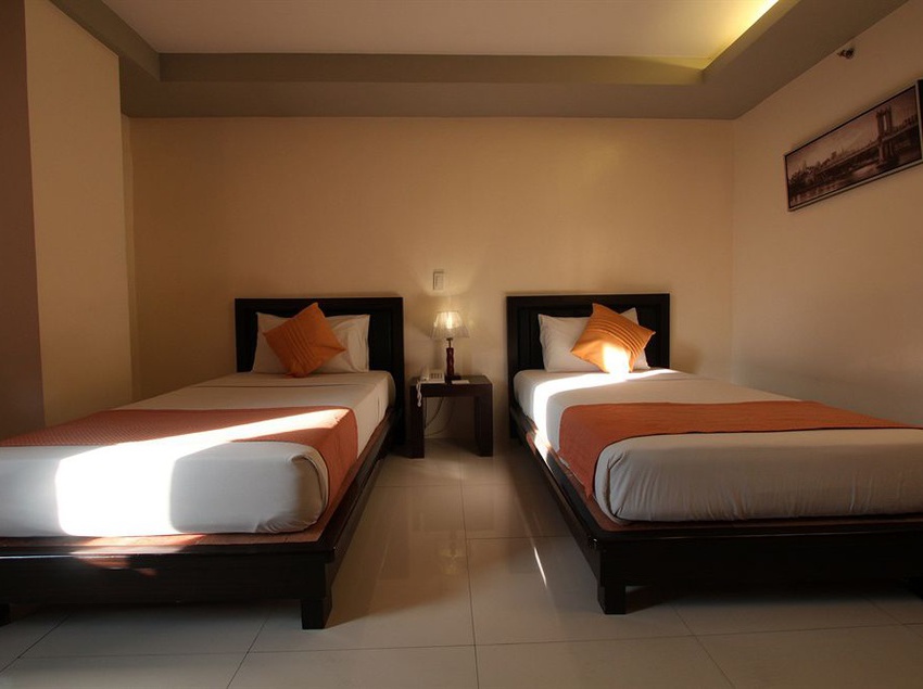 فندق Reddoorz Plus @ One Liberty  Kalayaan Avenue