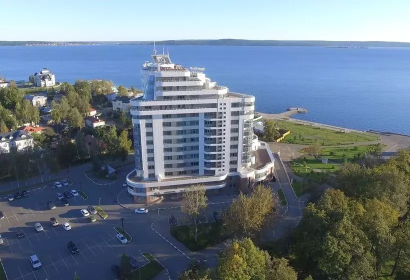 ホテル Cosmos Petrozavodsk