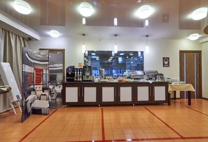 בית מלון כפרי Pioner Lux