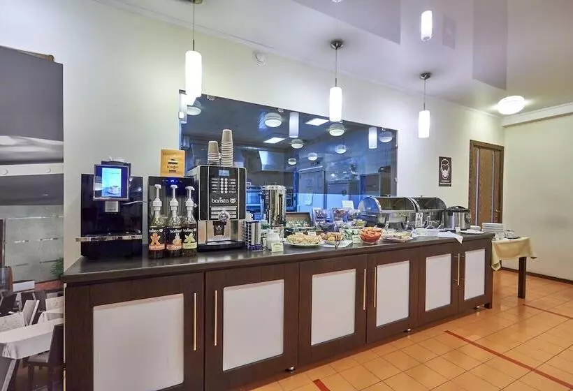 בית מלון כפרי Pioner Lux