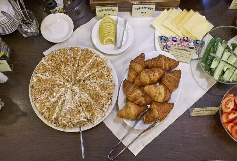 בית מלון כפרי Pioner Lux