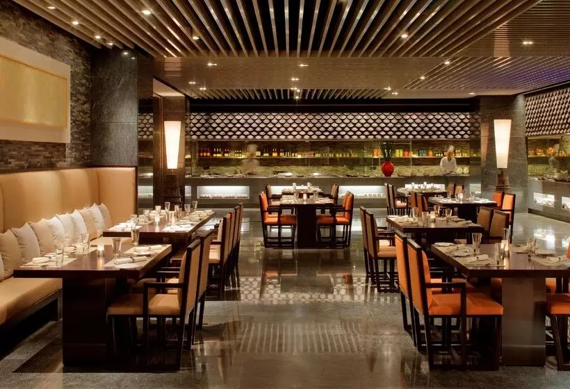 هتل Radisson Blu Chongqing Sha Ping Ba