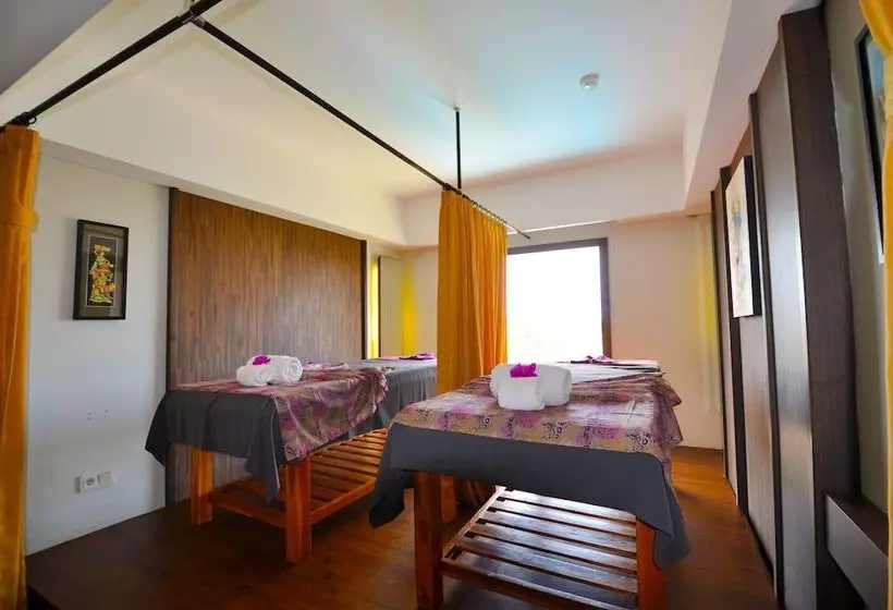 Ping Hotel Seminyak Bali