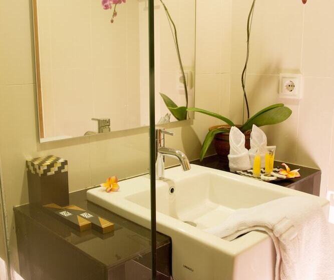 Ping Hotel Seminyak Bali