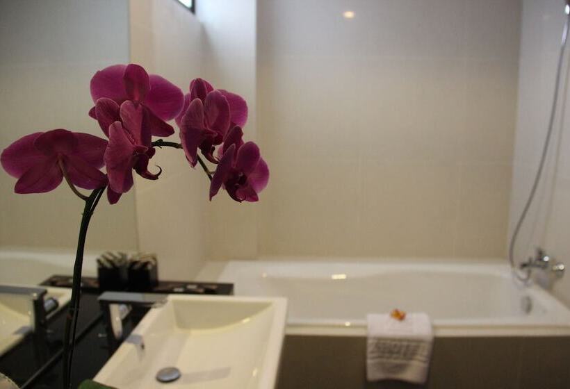 Ping Hotel Seminyak Bali