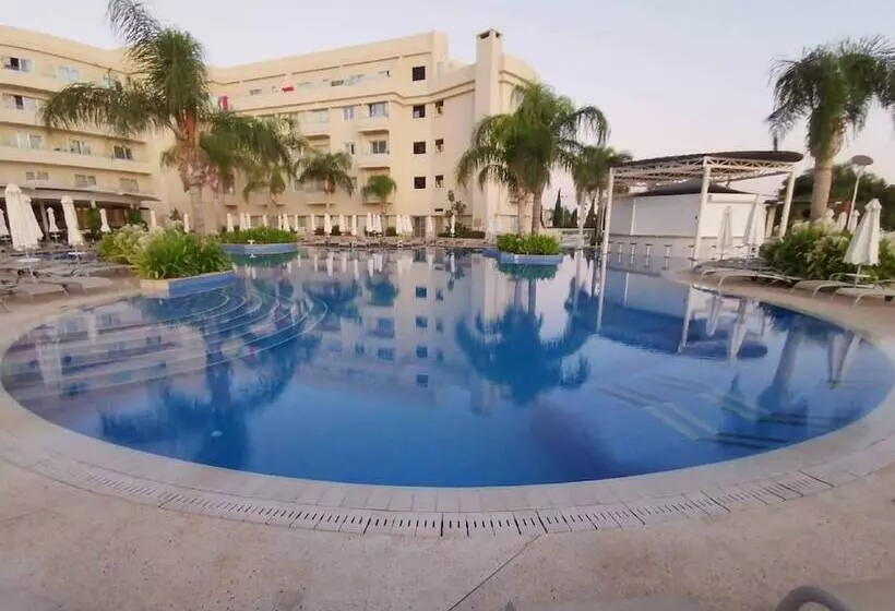 Sunrise Oasis Hotel & Waterpark