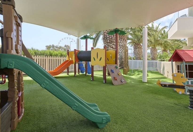 Sunrise Oasis Hotel & Waterpark