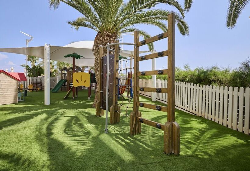 Sunrise Oasis Hotel & Waterpark