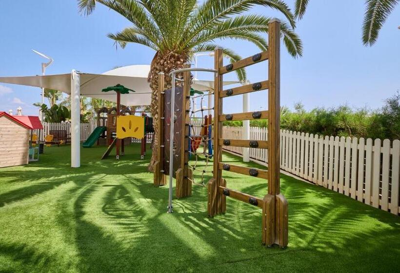 Sunrise Oasis Hotel & Waterpark