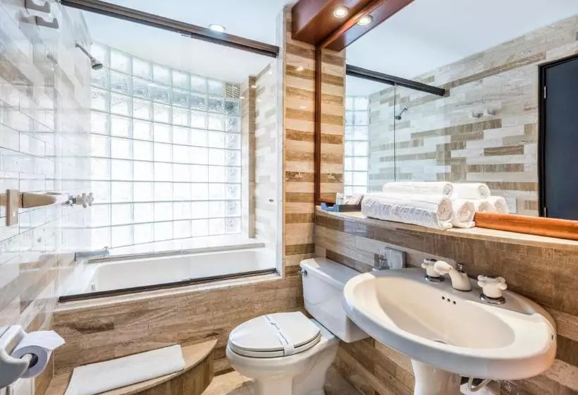 Travelers Suites Gold