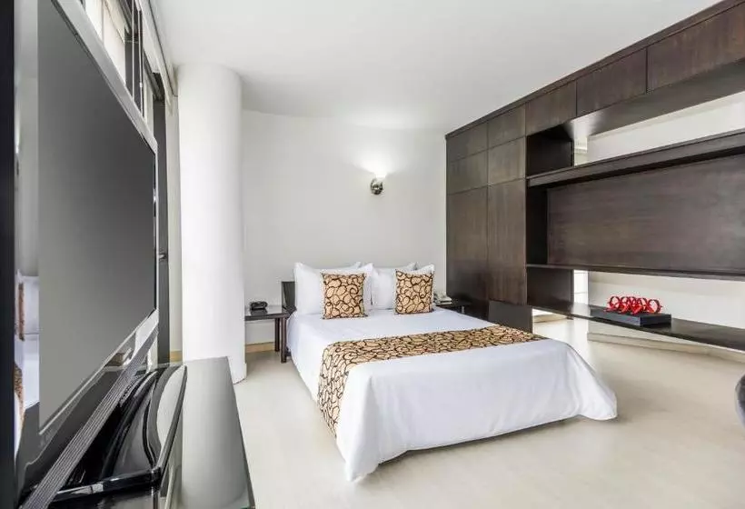 Travelers Suites Gold