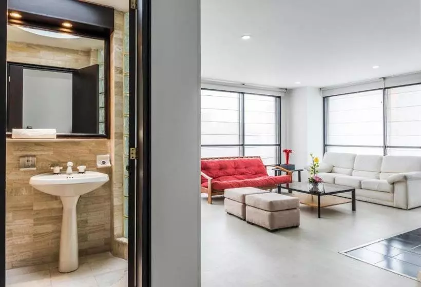 Travelers Suites Gold