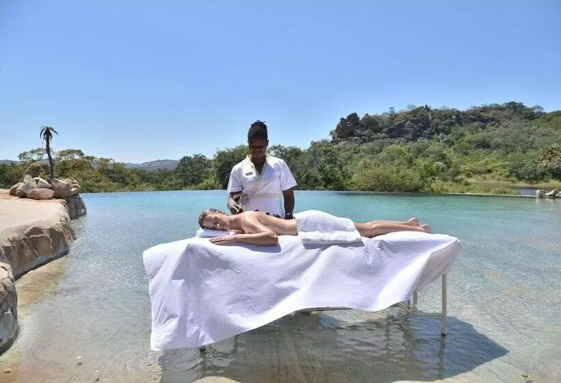 هتل Amalinda Lodge