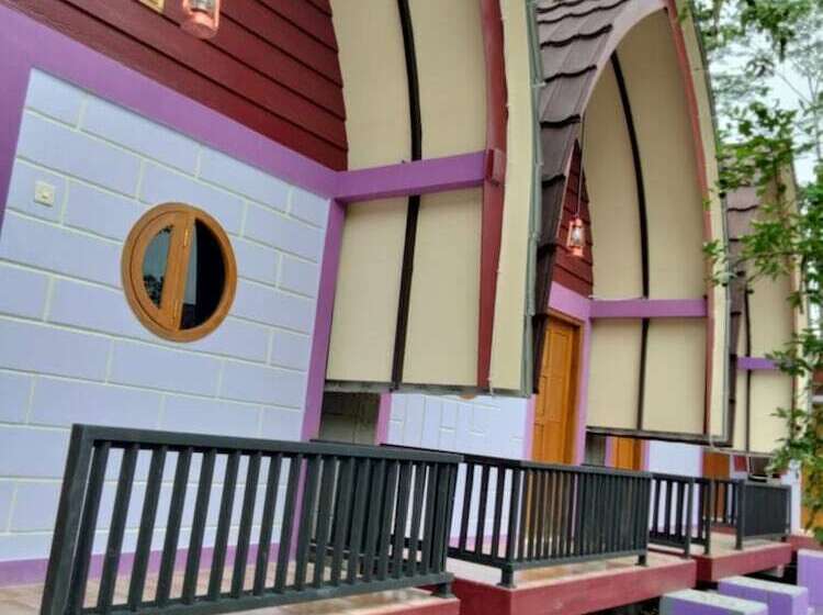 Hotel Bungalow Ungu Kebumen