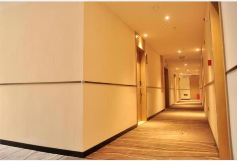 בית מלון כפרי City Comfort Inn Huanggang Luotian Yishui Waitan