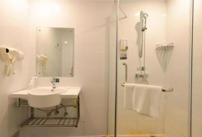 ホテル City Comfort Inn Zhuhai Qinglv Middle Road Riyuebei Grand Theater