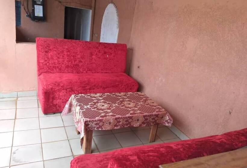 هتل Cst Hubert De Yaoundé