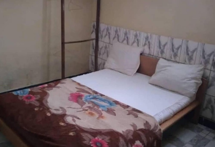 هتل Cst Hubert De Yaoundé