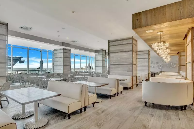 ホテル Daytona Grande Oceanfront Resort