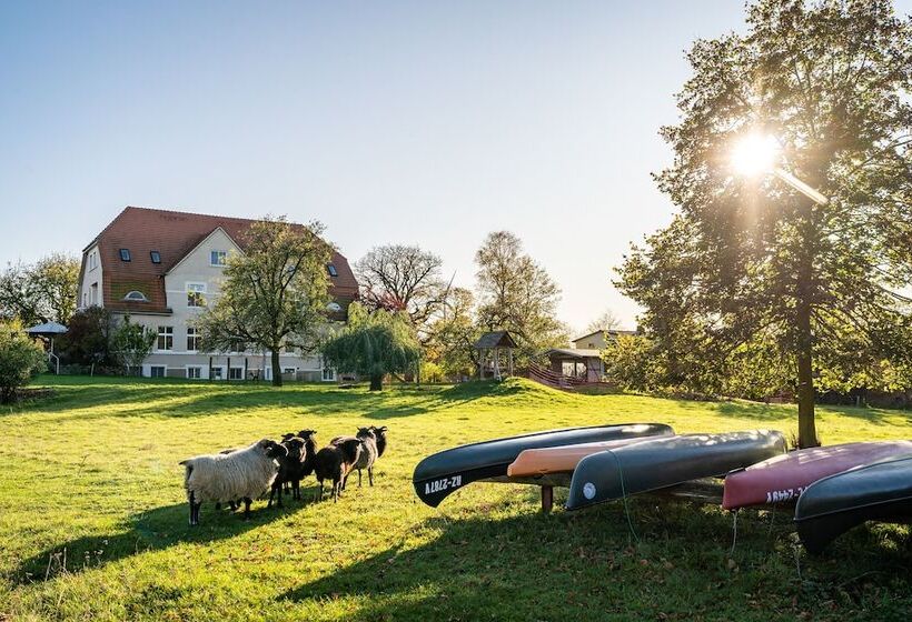 فندق Gutshaus Barkow