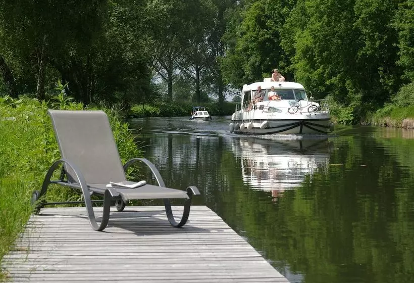 Hotelli Gutshaus Barkow