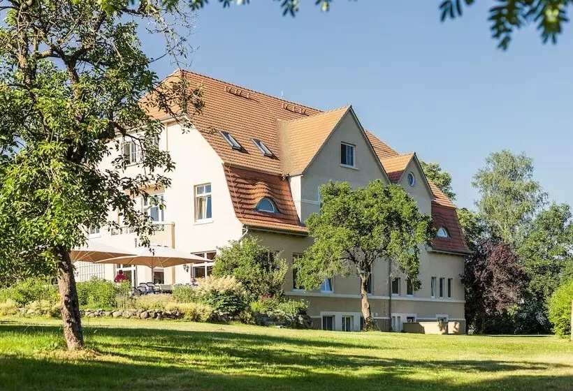 Hotelli Gutshaus Barkow