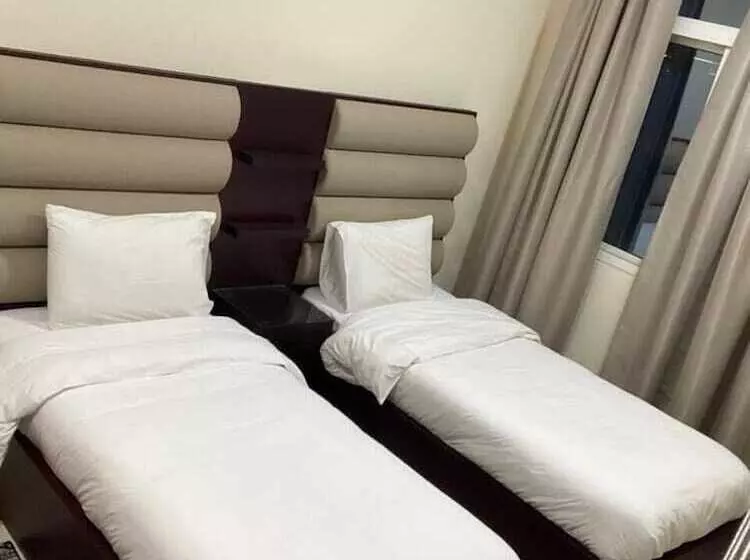 هتل Red  Razat Alard 2