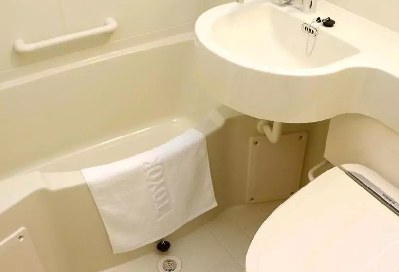 Hotelli Toyoko Inn Omiya-eki Higashi-guchi