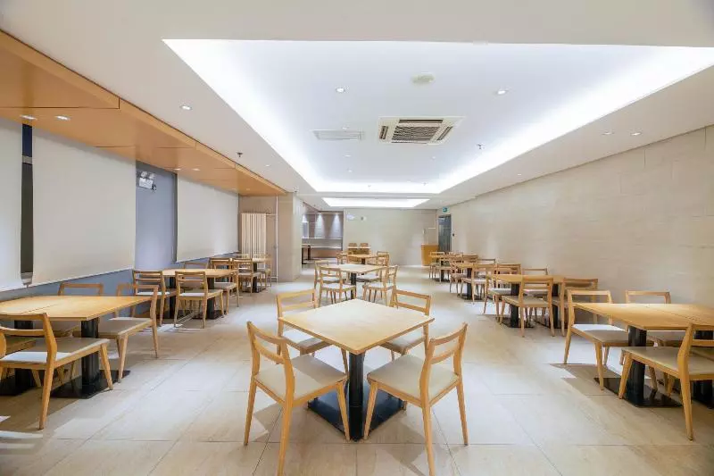 Ji Hotel Shenyang Middle Road Branch