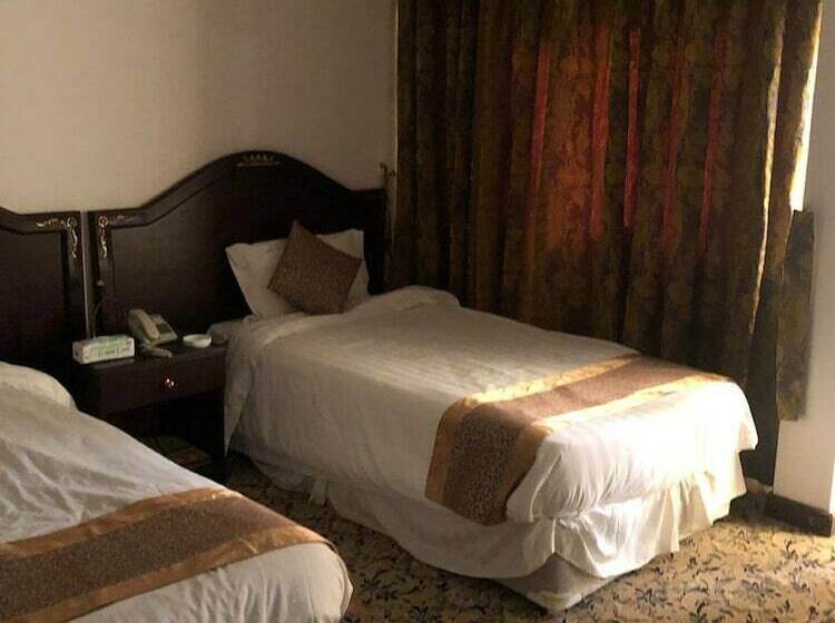 Royal El Naser Hotel By Oyo Rooms