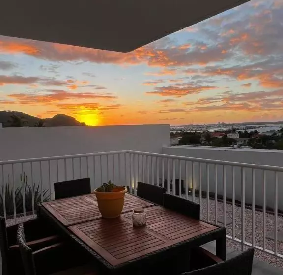 تختخواب و صبحانه Menpour Apartments Complex