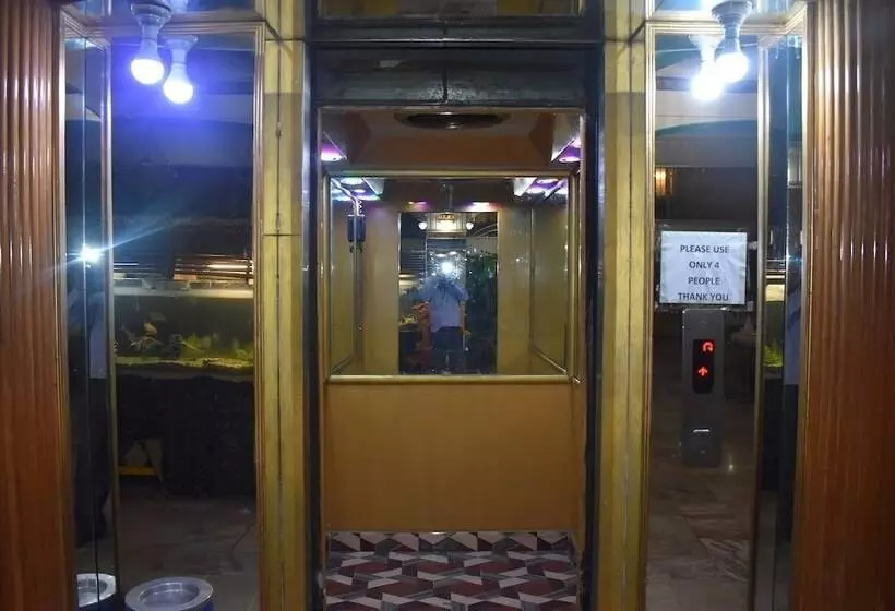 هتل De Mall