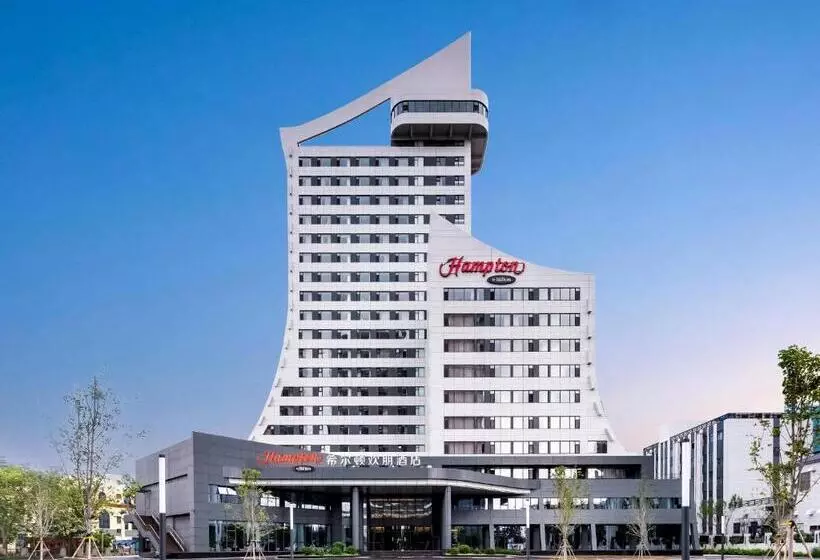 ホテル Hampton By Hilton Qinhuangdao Jinmeng Bay