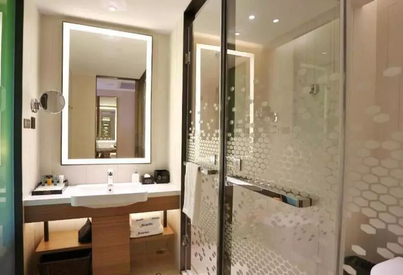 هتل Hampton By Hilton Shunde Longjiang