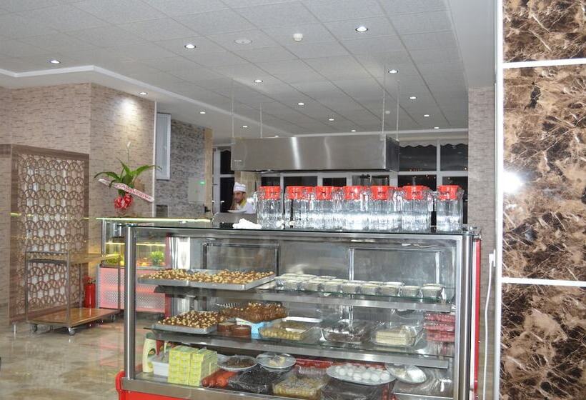 ホテル Oz Cavusoglu