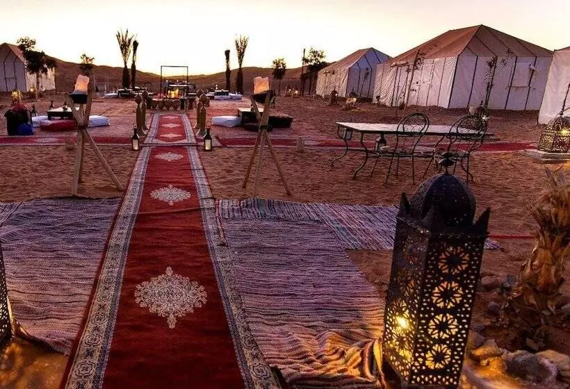 ホテル Sahara Splendor Camp