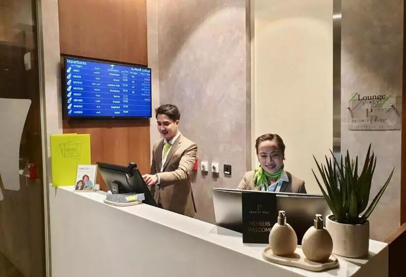 هتل Sleep  N Fly Sleep Lounge, South Node   Transit Only