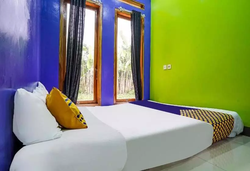 Hotelli Spot On 90916 Eco Tourism Geopark Rajamandala Homestay