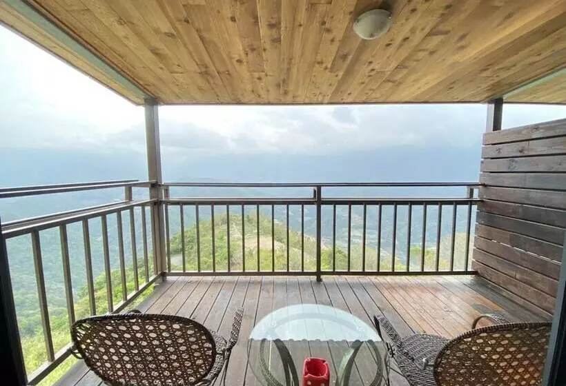 هتل Stream Yurt Campground