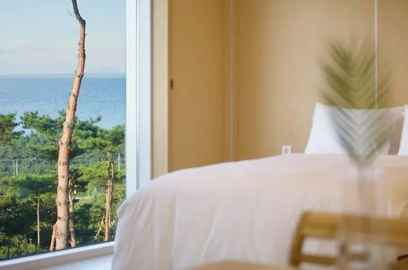 Hotelli The Mare Pool Villa Pension