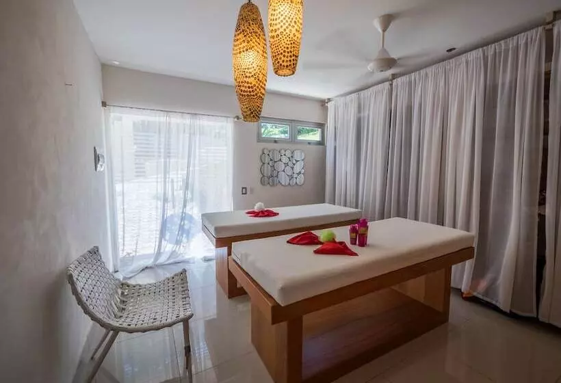 Hotelli Villas Agua Dulce   Loft La Roca